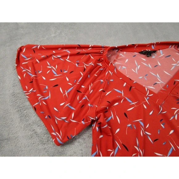 Banana Republic Top Womens Small Red Geometric Preppy Basic Casual - Picture 3 of 8